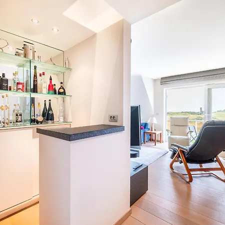 In Near The Beach, Cleaning Included Apartamento
